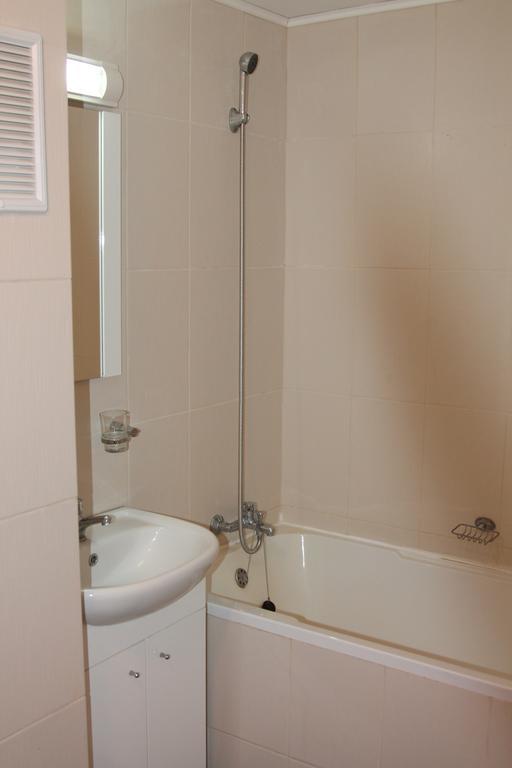 Hotel Zimbru Câmpulung Moldovenesc Quarto foto